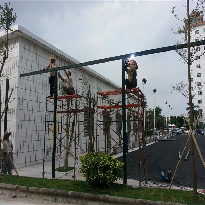 學(xué)校護(hù)欄網(wǎng)安裝