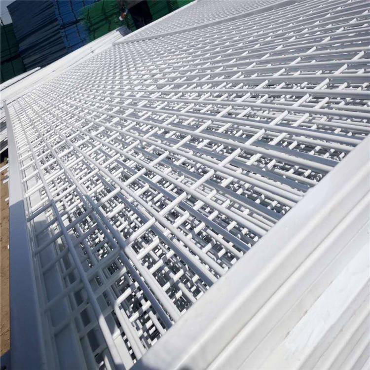 看守所、拘留所安裝防攀爬金屬隔離網(wǎng)時的注意事項